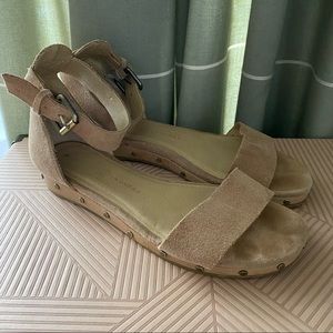 Chinese Laundry Sandals Tan Suede Open Toe Strappy Studs Casual Neutral Shoes